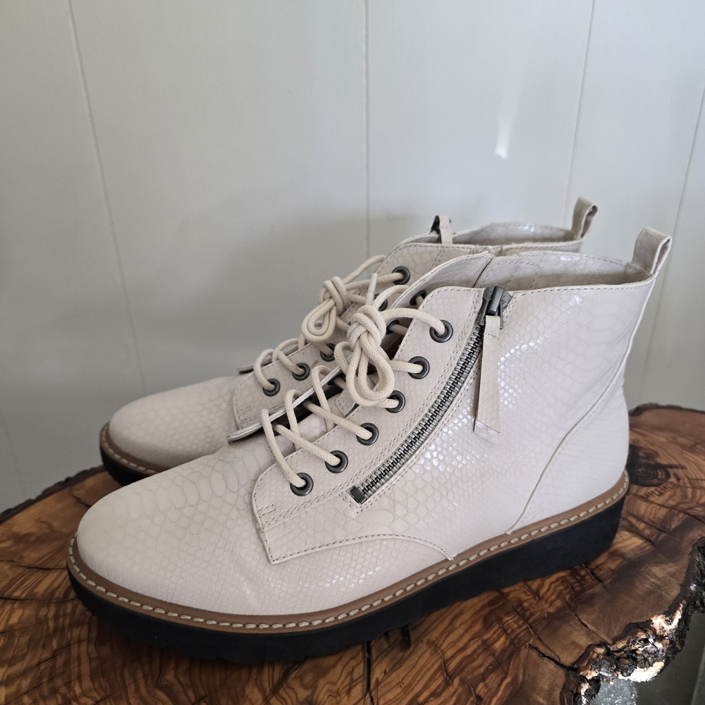Naturalizer Cream Ankle Boots